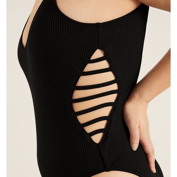 STRAPPY SIDE RIBBED ONE-PIECE - Picture 3 of 7